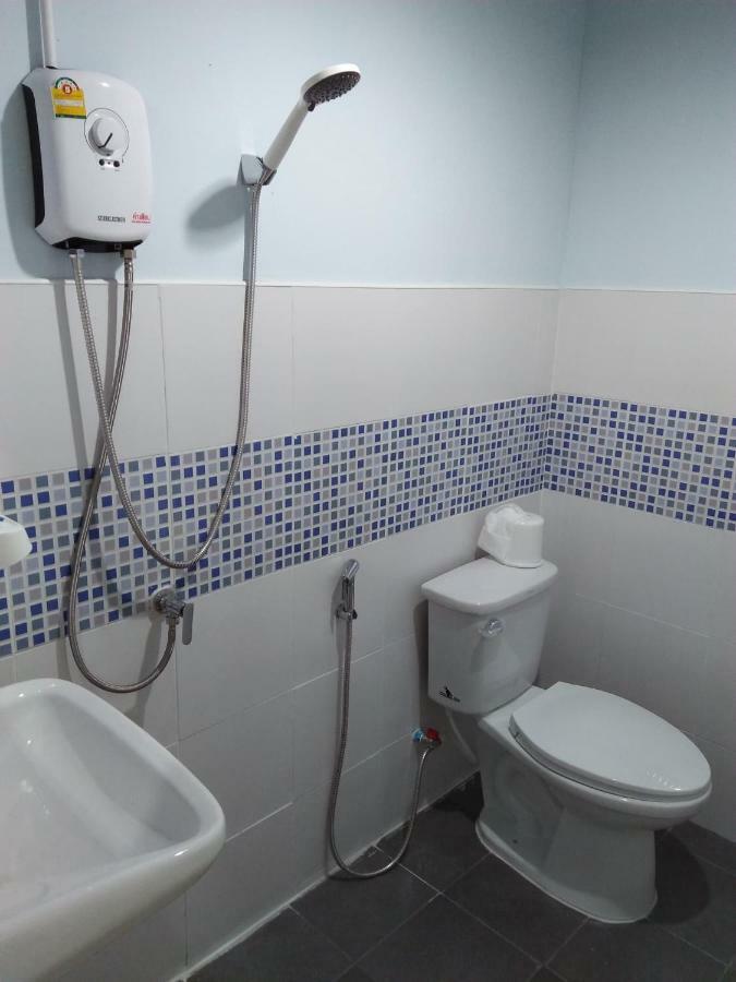 Wattana Home 通帕蓬 外观 照片